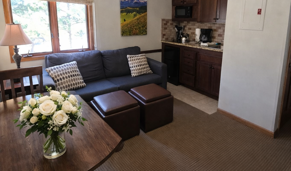 Mountain Lodge Stays in Estes Park | Crags Lodge Rooms & Suites